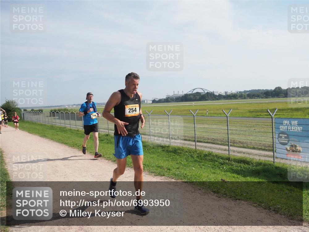 08.09.2024 - Airport Race Miley Keyser http://msf.ph/oto/6993950 08.09.2024 12:14:41 Laufen OLYMPUS, DIGITAL, CAMERA meine-sportfotos.de