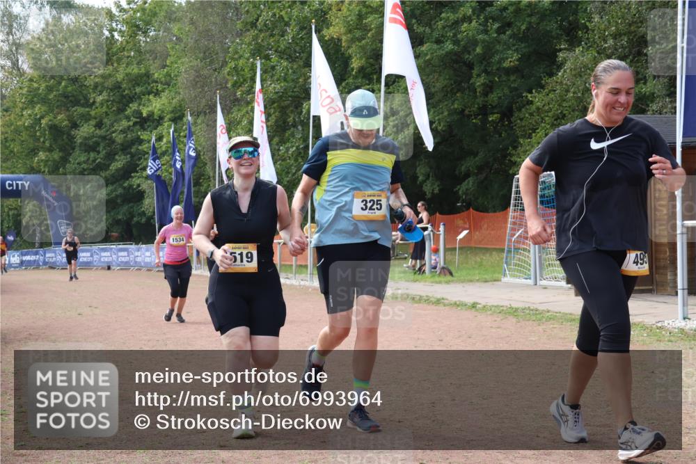 08.09.2024 - Airport Race Strokosch-Dieckow http://msf.ph/oto/6993964 08.09.2024 13:14:32 Ziel 325, 495, 1519 meine-sportfotos.de