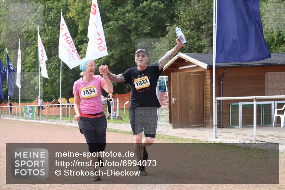 08.09.2024 - Airport Race Strokosch-Dieckow http://msf.ph/oto/6994073 08.09.2024 13:14:36 Ziel 325, 403, 495, 1519 meine-sportfotos.de