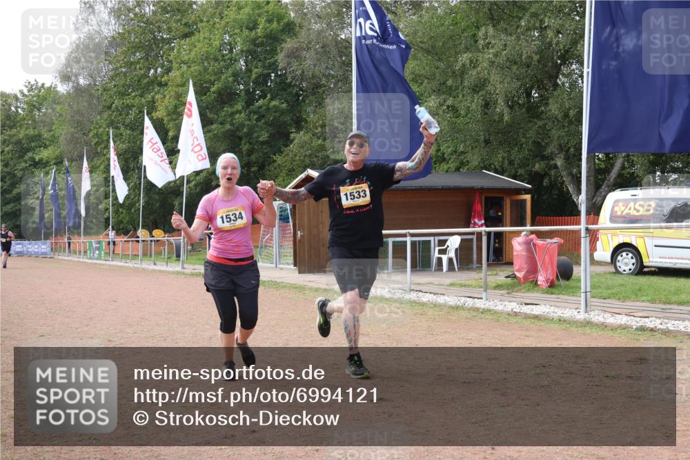 08.09.2024 - Airport Race Strokosch-Dieckow http://msf.ph/oto/6994121 08.09.2024 13:14:36 Ziel 325, 403, 495, 1519 meine-sportfotos.de