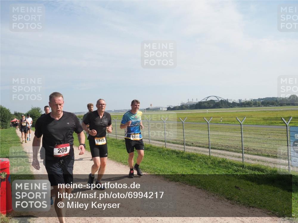 08.09.2024 - Airport Race Miley Keyser http://msf.ph/oto/6994217 08.09.2024 12:15:04 Laufen OLYMPUS, DIGITAL, CAMERA meine-sportfotos.de