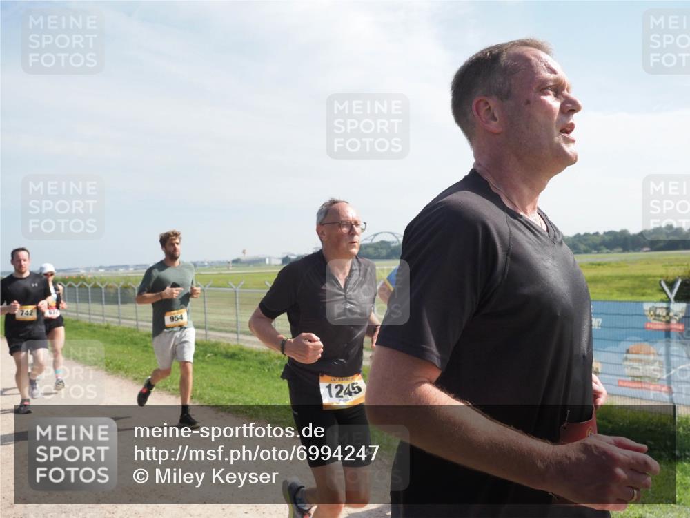 08.09.2024 - Airport Race Miley Keyser http://msf.ph/oto/6994247 08.09.2024 12:15:05 Laufen OLYMPUS, DIGITAL, CAMERA meine-sportfotos.de