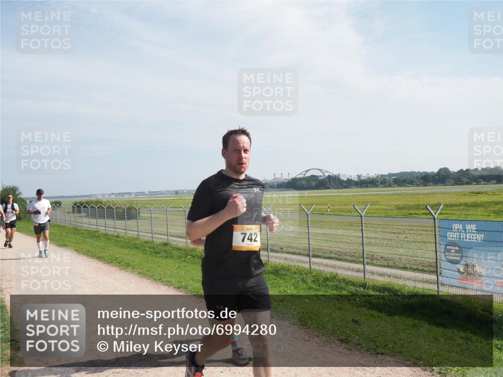 08.09.2024 - Airport Race Miley Keyser http://msf.ph/oto/6994280 08.09.2024 12:15:07 Laufen OLYMPUS, DIGITAL, CAMERA meine-sportfotos.de