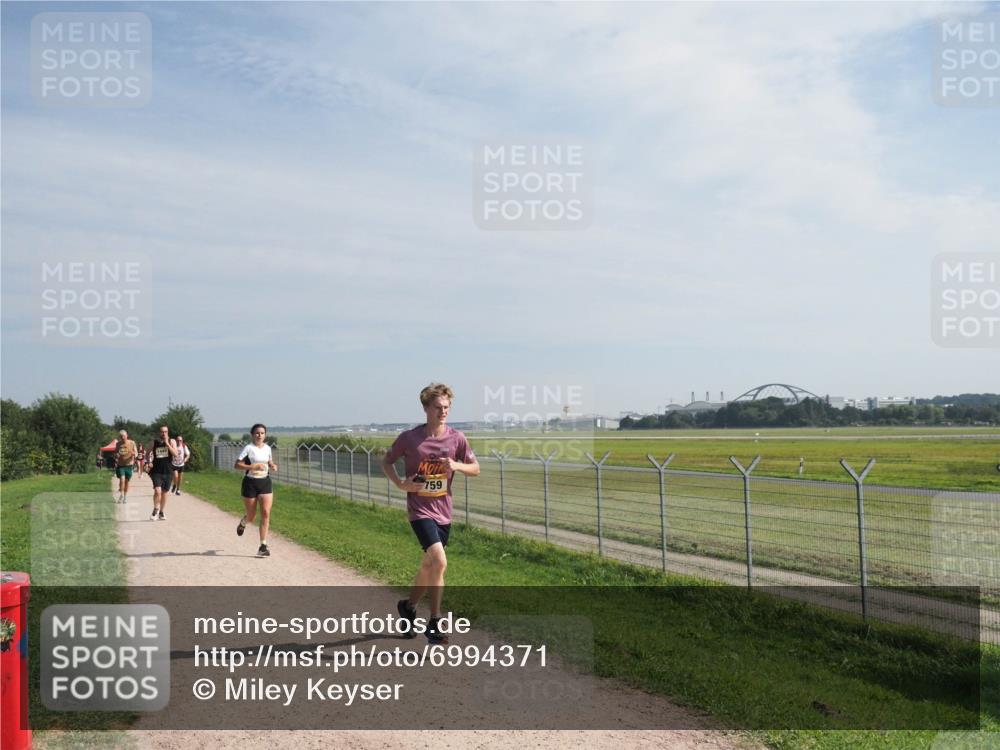 08.09.2024 - Airport Race Miley Keyser http://msf.ph/oto/6994371 08.09.2024 12:15:17 Laufen OLYMPUS, DIGITAL, CAMERA meine-sportfotos.de