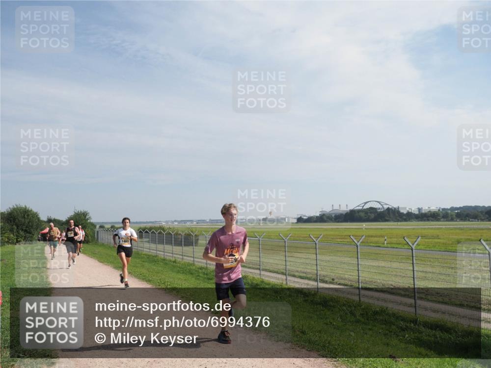 08.09.2024 - Airport Race Miley Keyser http://msf.ph/oto/6994376 08.09.2024 12:15:17 Laufen OLYMPUS, DIGITAL, CAMERA meine-sportfotos.de