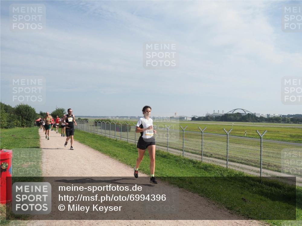 08.09.2024 - Airport Race Miley Keyser http://msf.ph/oto/6994396 08.09.2024 12:15:18 Laufen OLYMPUS, DIGITAL, CAMERA meine-sportfotos.de