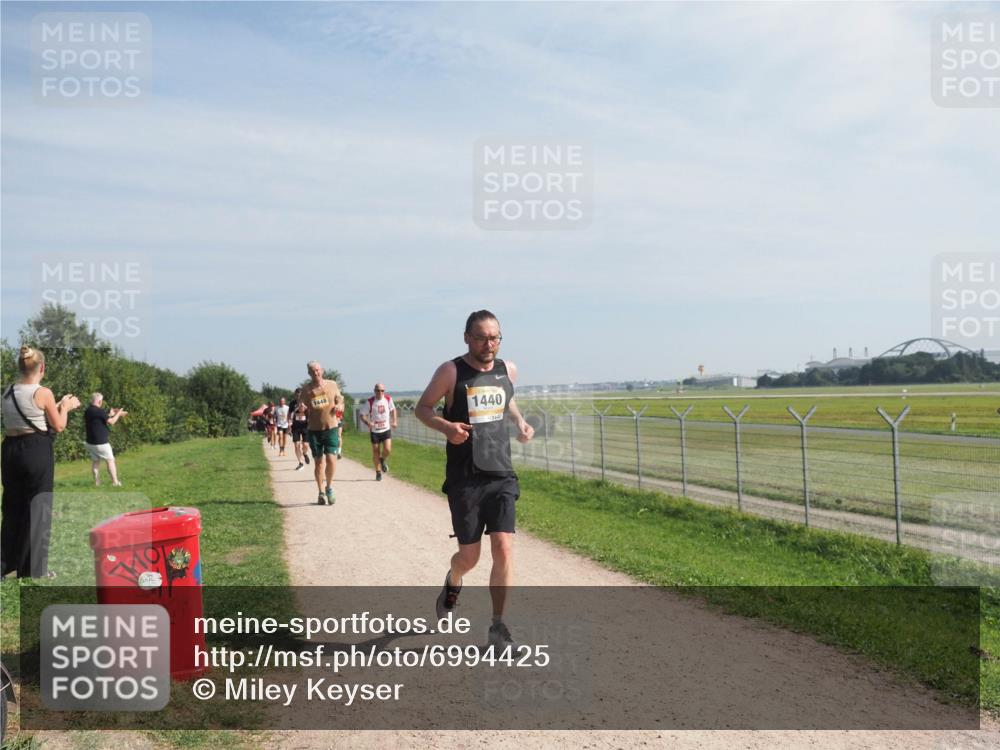 08.09.2024 - Airport Race Miley Keyser http://msf.ph/oto/6994425 08.09.2024 12:15:21 Laufen OLYMPUS, DIGITAL, CAMERA meine-sportfotos.de