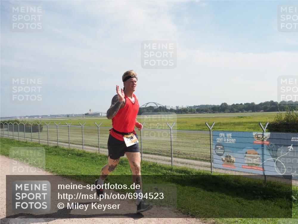 08.09.2024 - Airport Race Miley Keyser http://msf.ph/oto/6994523 08.09.2024 12:15:29 Laufen OLYMPUS, DIGITAL, CAMERA meine-sportfotos.de
