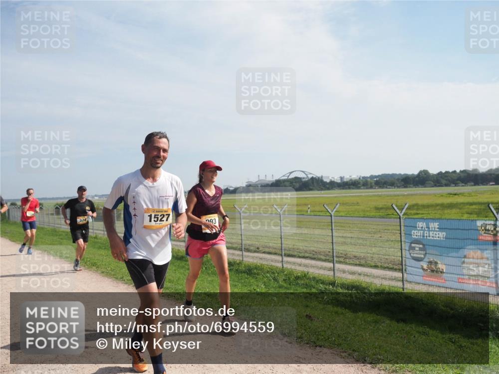 08.09.2024 - Airport Race Miley Keyser http://msf.ph/oto/6994559 08.09.2024 12:15:33 Laufen OLYMPUS, DIGITAL, CAMERA meine-sportfotos.de