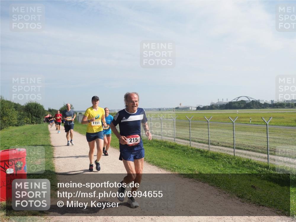 08.09.2024 - Airport Race Miley Keyser http://msf.ph/oto/6994655 08.09.2024 12:15:39 Laufen OLYMPUS, DIGITAL, CAMERA meine-sportfotos.de