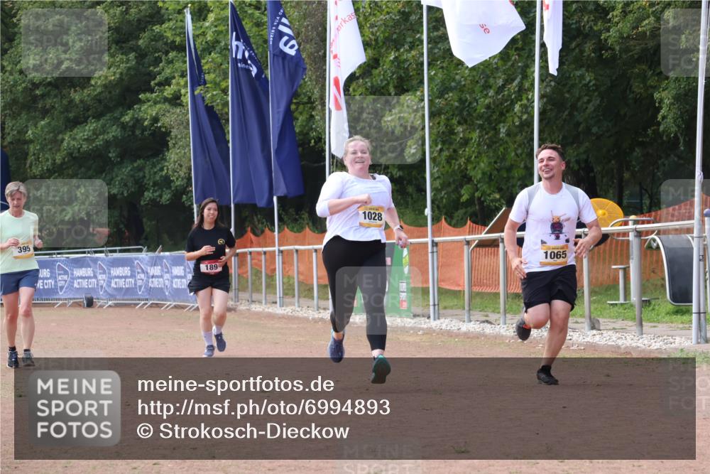 08.09.2024 - Airport Race Strokosch-Dieckow http://msf.ph/oto/6994893 08.09.2024 13:16:07 Ziel 1028, 1065 meine-sportfotos.de