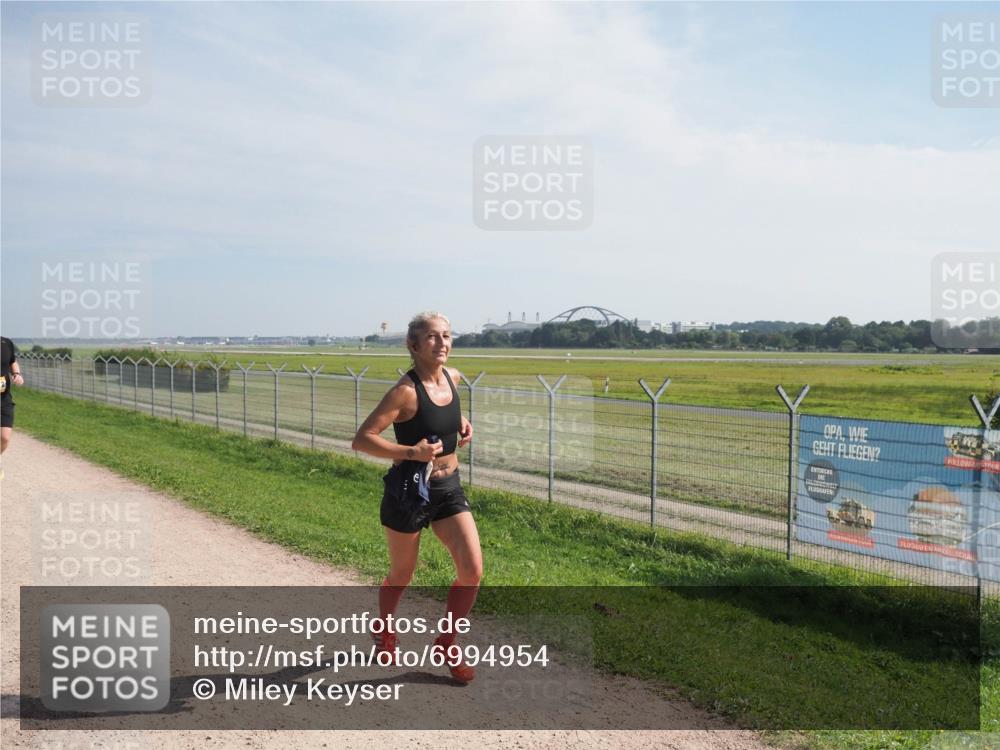 08.09.2024 - Airport Race Miley Keyser http://msf.ph/oto/6994954 08.09.2024 12:16:13 Laufen OLYMPUS, DIGITAL, CAMERA meine-sportfotos.de