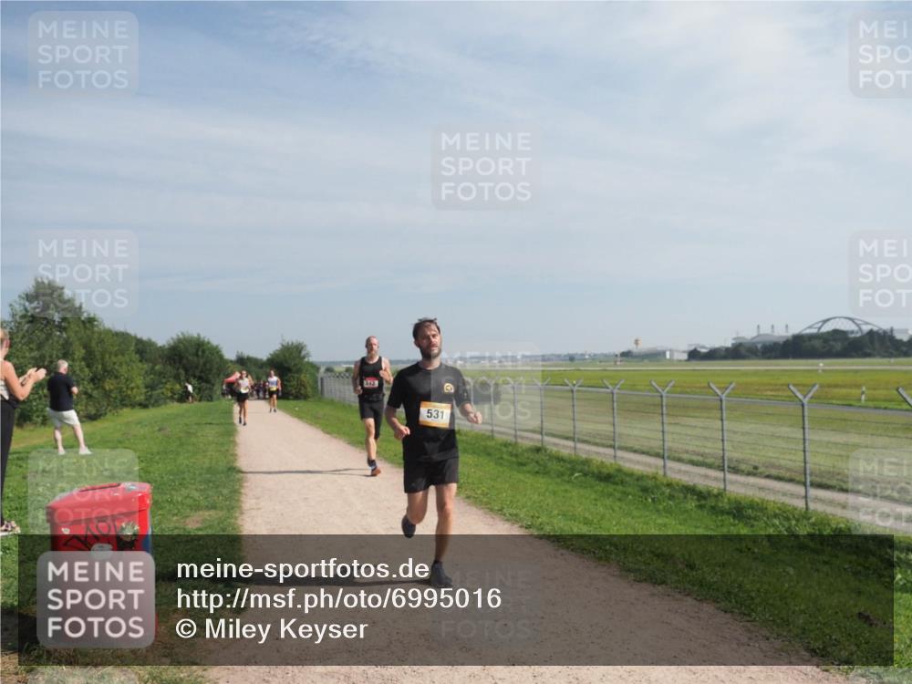 08.09.2024 - Airport Race Miley Keyser http://msf.ph/oto/6995016 08.09.2024 12:16:19 Laufen OLYMPUS, DIGITAL, CAMERA meine-sportfotos.de
