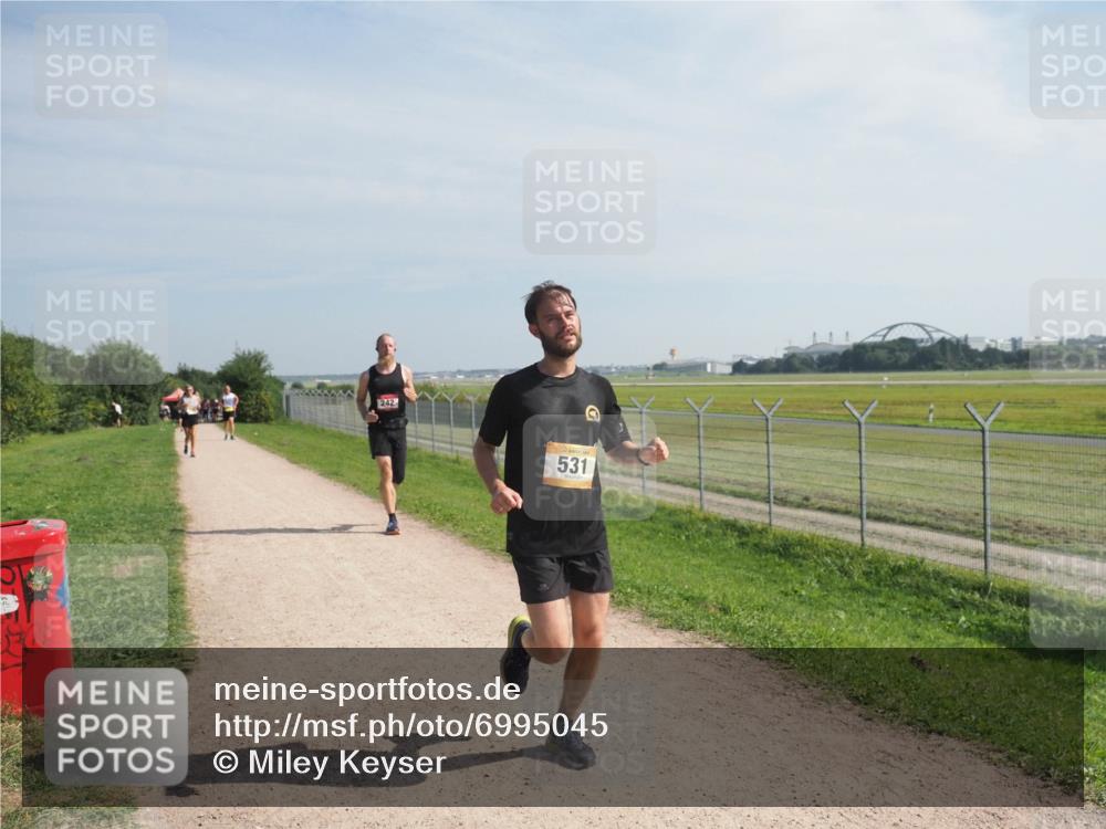08.09.2024 - Airport Race Miley Keyser http://msf.ph/oto/6995045 08.09.2024 12:16:20 Laufen OLYMPUS, DIGITAL, CAMERA meine-sportfotos.de