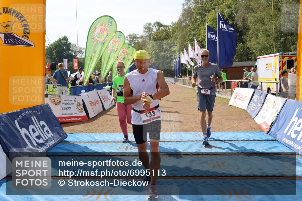 08.09.2024 - Airport Race Strokosch-Dieckow http://msf.ph/oto/6995113 08.09.2024 12:51:13 Ziel 59, 133, 456, 538, 645, 722, 905, 985 meine-sportfotos.de