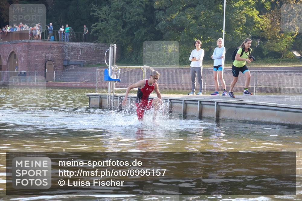 08.09.2024 - Stadtparktriathlon Luisa Fischer http://msf.ph/oto/6995157 08.09.2024 08:43:40 Schwimmen 8 meine-sportfotos.de