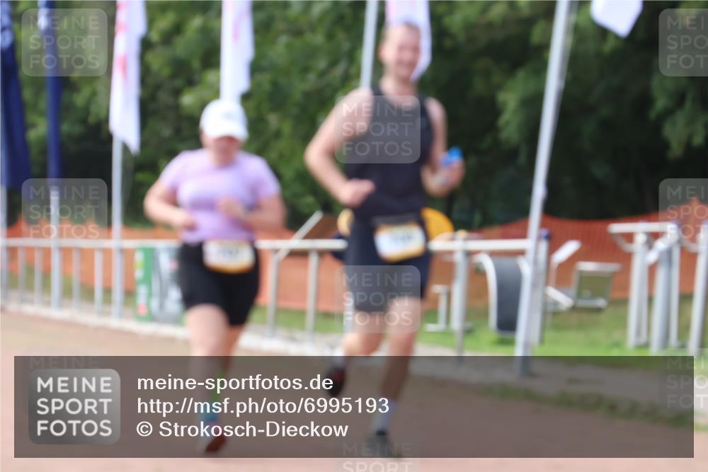 08.09.2024 - Airport Race Strokosch-Dieckow http://msf.ph/oto/6995193 08.09.2024 13:17:05 Ziel 628, 707, 708 meine-sportfotos.de