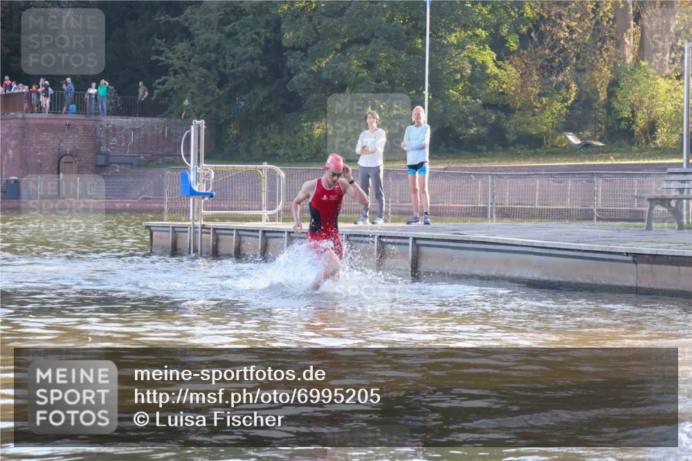 08.09.2024 - Stadtparktriathlon Luisa Fischer http://msf.ph/oto/6995205 08.09.2024 08:43:52 Schwimmen 13 meine-sportfotos.de