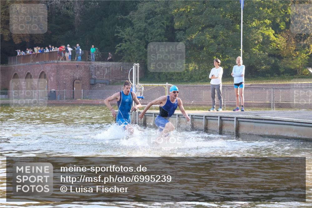 08.09.2024 - Stadtparktriathlon Luisa Fischer http://msf.ph/oto/6995239 08.09.2024 08:44:12 Schwimmen 7, 10 meine-sportfotos.de