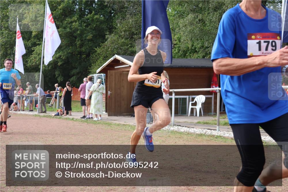 08.09.2024 - Airport Race Strokosch-Dieckow http://msf.ph/oto/6995242 08.09.2024 12:37:24 Ziel 179, 317, 537, 825, 1089, 1091, 2580 meine-sportfotos.de