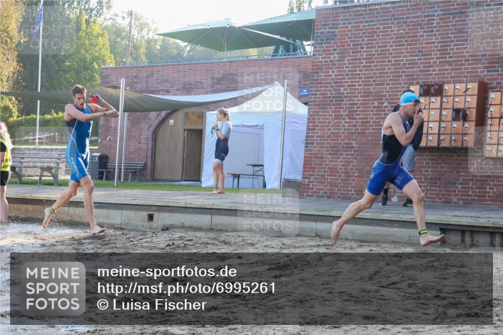 08.09.2024 - Stadtparktriathlon Luisa Fischer http://msf.ph/oto/6995261 08.09.2024 08:44:16 Schwimmen 7, 10 meine-sportfotos.de
