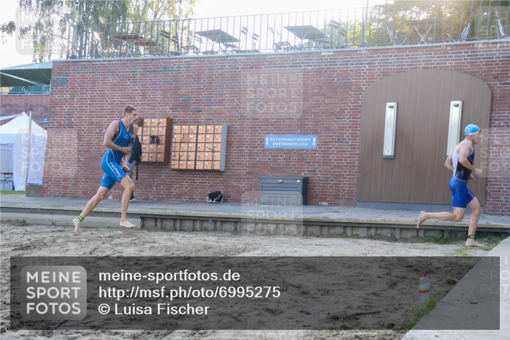 08.09.2024 - Stadtparktriathlon Luisa Fischer http://msf.ph/oto/6995275 08.09.2024 08:44:17 Schwimmen 7, 10 meine-sportfotos.de