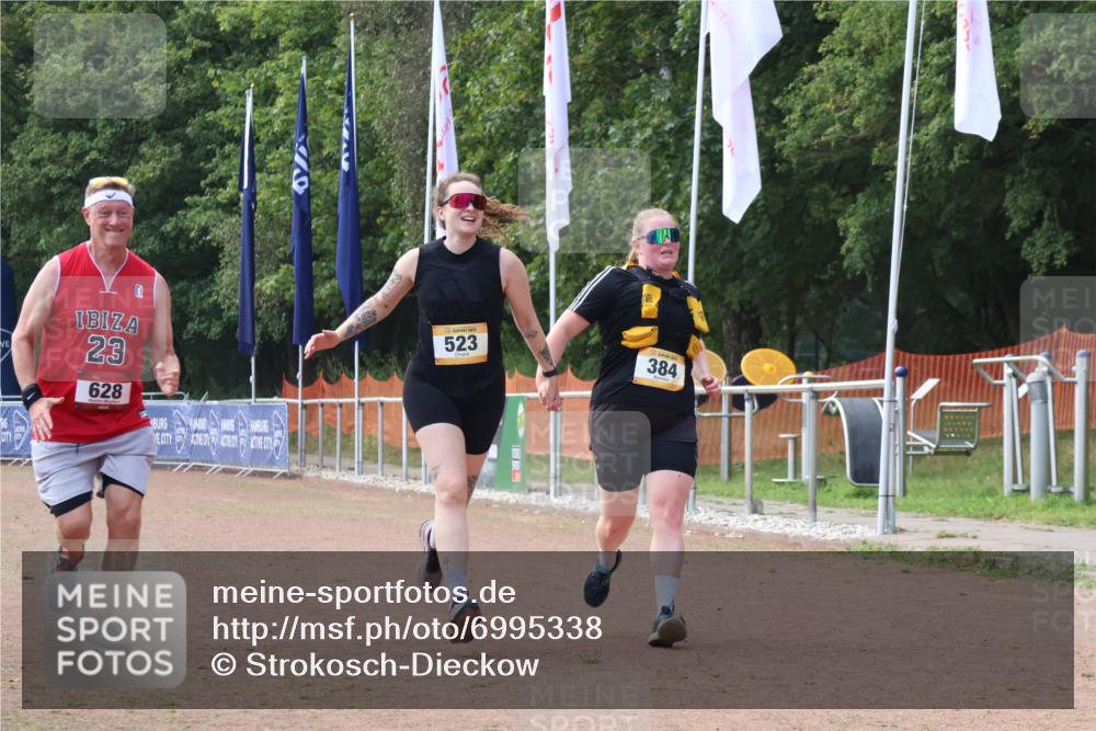 08.09.2024 - Airport Race Strokosch-Dieckow http://msf.ph/oto/6995338 08.09.2024 13:17:13 Ziel 384, 523, 628 meine-sportfotos.de