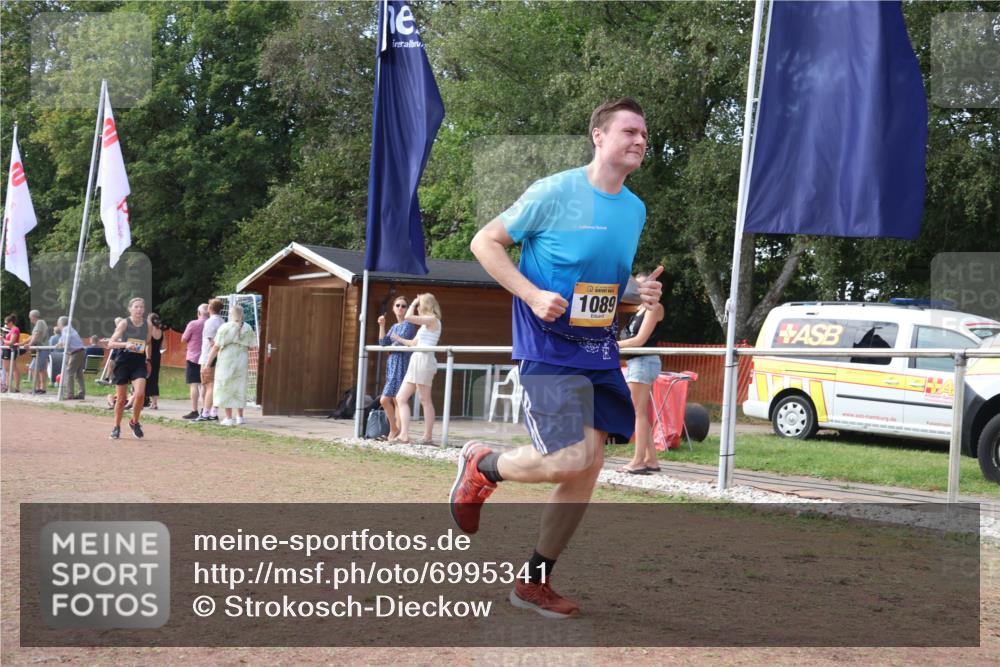 08.09.2024 - Airport Race Strokosch-Dieckow http://msf.ph/oto/6995341 08.09.2024 12:37:26 Ziel 66, 301, 317, 537, 825, 1089, 2580 meine-sportfotos.de