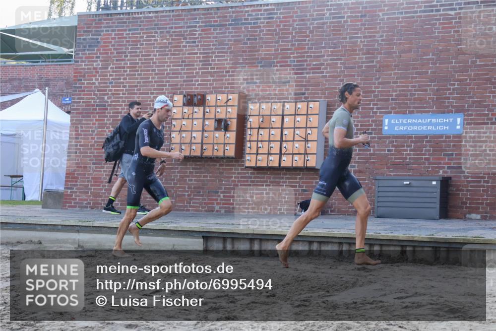 08.09.2024 - Stadtparktriathlon Luisa Fischer http://msf.ph/oto/6995494 08.09.2024 08:45:43 Schwimmen 11, 49, 59, 75 meine-sportfotos.de