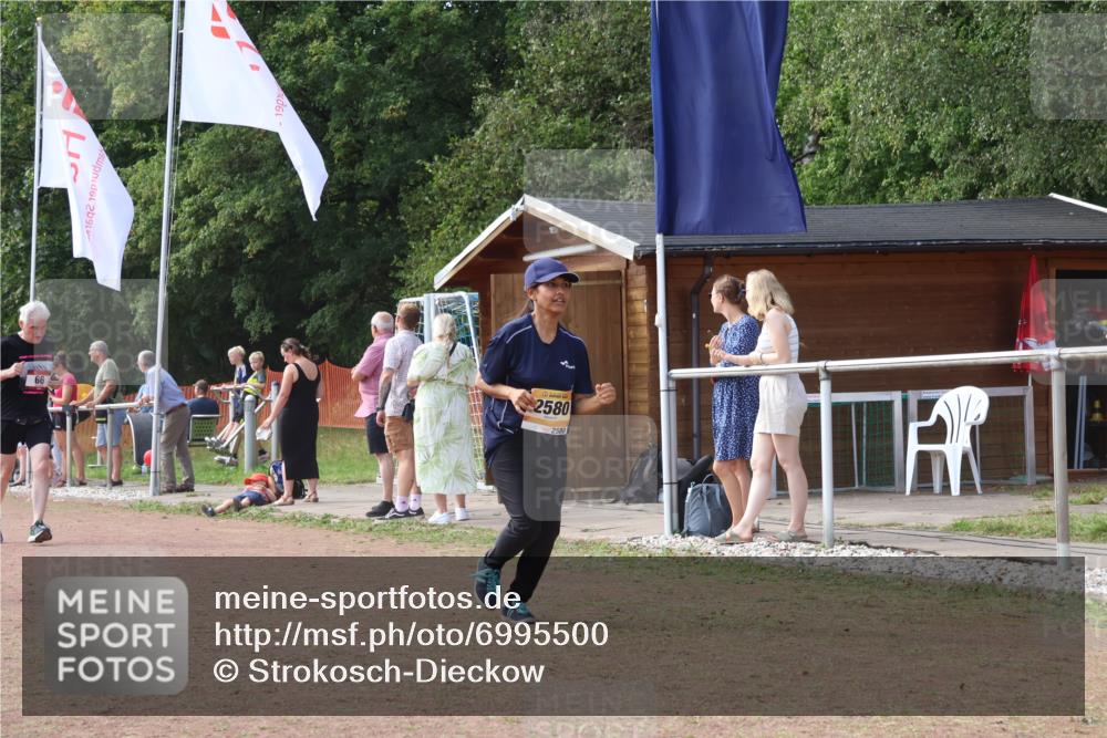 08.09.2024 - Airport Race Strokosch-Dieckow http://msf.ph/oto/6995500 08.09.2024 12:37:30 Ziel 66, 301, 317, 359, 825, 1352, 2580 meine-sportfotos.de