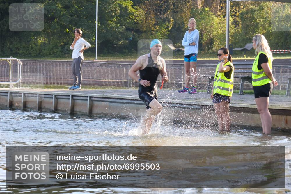 08.09.2024 - Stadtparktriathlon Luisa Fischer http://msf.ph/oto/6995503 08.09.2024 08:45:47 Schwimmen 49, 59, 75 meine-sportfotos.de