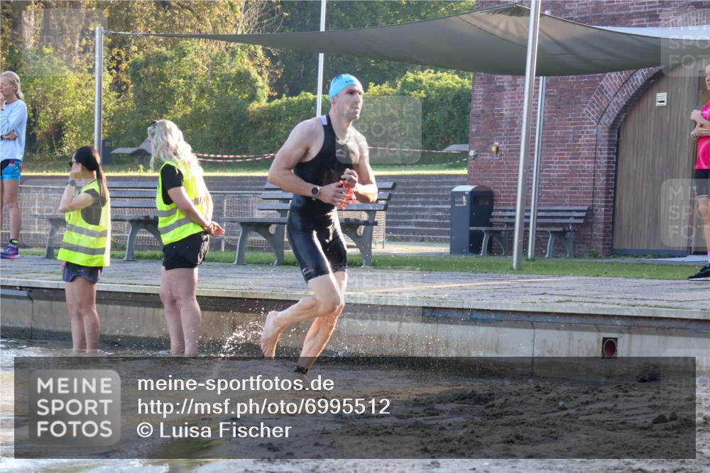 08.09.2024 - Stadtparktriathlon Luisa Fischer http://msf.ph/oto/6995512 08.09.2024 08:45:49 Schwimmen 56, 59 meine-sportfotos.de