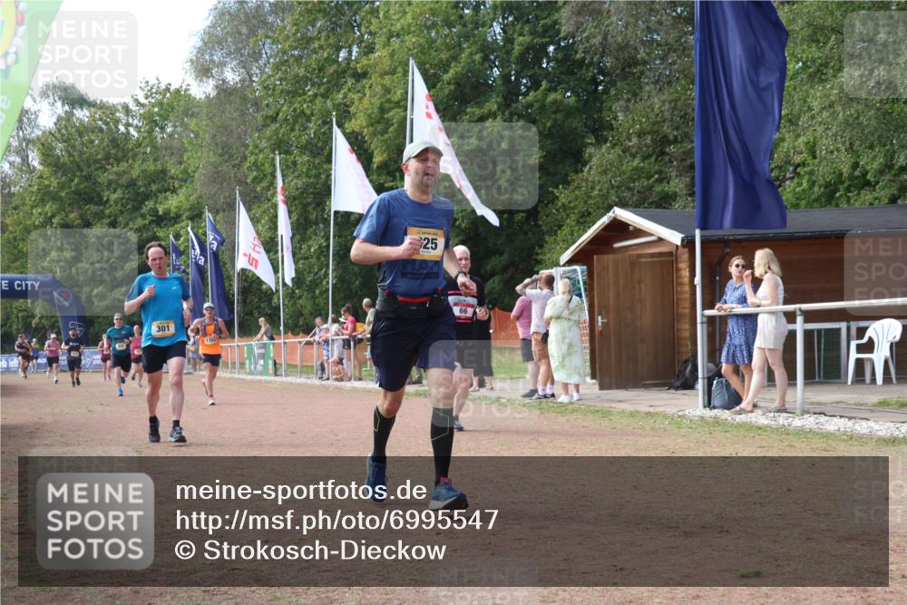 08.09.2024 - Airport Race Strokosch-Dieckow http://msf.ph/oto/6995547 08.09.2024 12:37:32 Ziel 66, 301, 336, 359, 825, 864, 1337, 1352, 2580 meine-sportfotos.de
