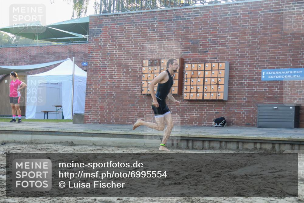 08.09.2024 - Stadtparktriathlon Luisa Fischer http://msf.ph/oto/6995554 08.09.2024 08:46:00 Schwimmen 5, 32, 38, 51, 56 meine-sportfotos.de