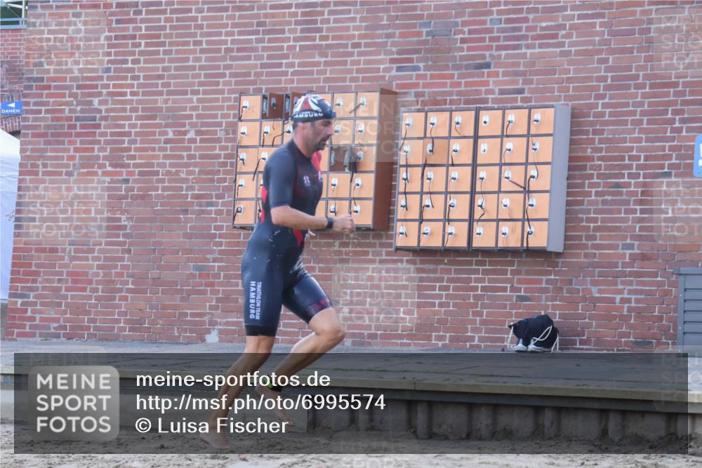 08.09.2024 - Stadtparktriathlon Luisa Fischer http://msf.ph/oto/6995574 08.09.2024 08:46:03 Schwimmen 5, 32, 38, 51, 56 meine-sportfotos.de