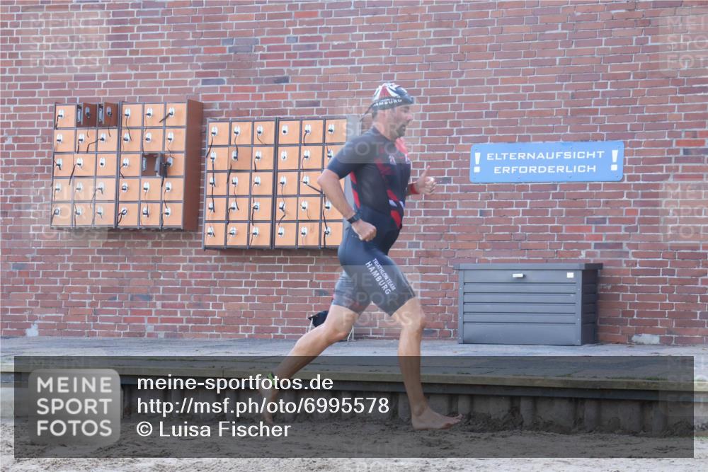 08.09.2024 - Stadtparktriathlon Luisa Fischer http://msf.ph/oto/6995578 08.09.2024 08:46:04 Schwimmen 5, 32, 38, 51, 56 meine-sportfotos.de