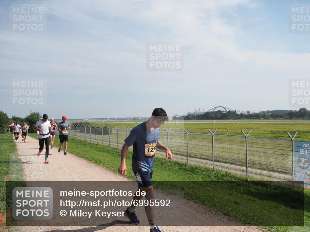 08.09.2024 - Airport Race Miley Keyser http://msf.ph/oto/6995592 08.09.2024 12:17:29 Laufen OLYMPUS, DIGITAL, CAMERA meine-sportfotos.de
