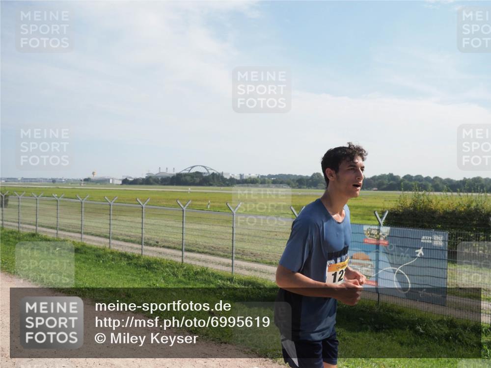 08.09.2024 - Airport Race Miley Keyser http://msf.ph/oto/6995619 08.09.2024 12:17:30 Laufen OLYMPUS, DIGITAL, CAMERA meine-sportfotos.de