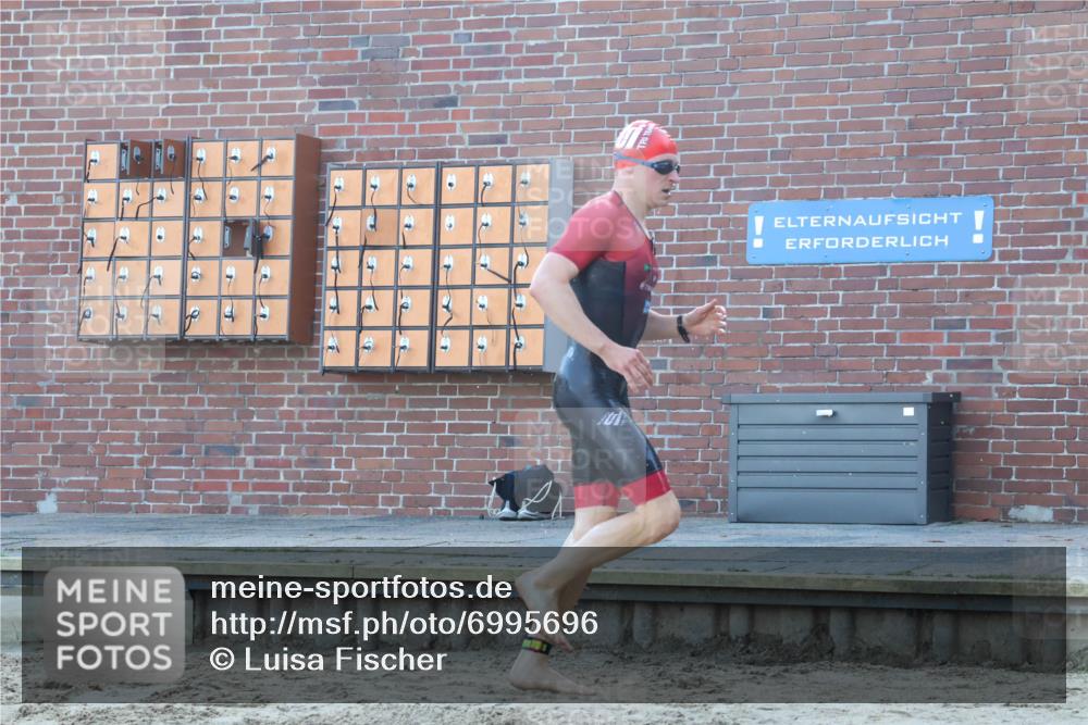 08.09.2024 - Stadtparktriathlon Luisa Fischer http://msf.ph/oto/6995696 08.09.2024 08:46:33 Schwimmen 22, 26, 34, 47, 71, 86 meine-sportfotos.de