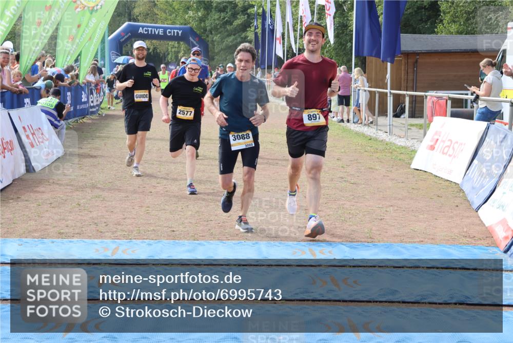 08.09.2024 - Airport Race Strokosch-Dieckow http://msf.ph/oto/6995743 08.09.2024 12:28:26 Ziel 110, 173, 299, 786, 868, 886, 897, 1026, 1141, 1462, 1465, 2577, 3088 meine-sportfotos.de