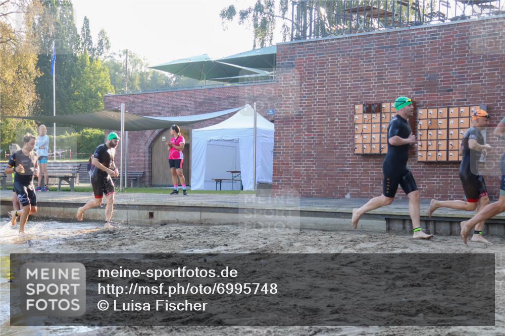 08.09.2024 - Stadtparktriathlon Luisa Fischer http://msf.ph/oto/6995748 08.09.2024 08:46:45 Schwimmen 19, 25, 26, 29, 33, 50, 68, 77, 83, 86 meine-sportfotos.de