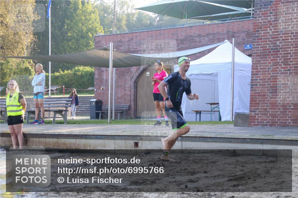 08.09.2024 - Stadtparktriathlon Luisa Fischer http://msf.ph/oto/6995766 08.09.2024 08:46:48 Schwimmen 19, 25, 26, 29, 33, 48, 50, 68, 77, 83 meine-sportfotos.de