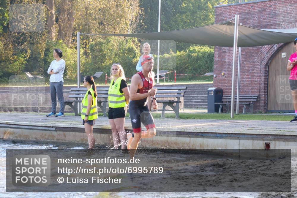 08.09.2024 - Stadtparktriathlon Luisa Fischer http://msf.ph/oto/6995789 08.09.2024 08:46:51 Schwimmen 20, 25, 29, 33, 48, 77, 83, 89 meine-sportfotos.de