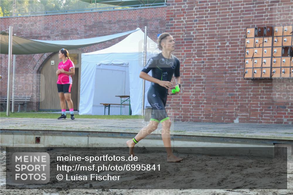 08.09.2024 - Stadtparktriathlon Luisa Fischer http://msf.ph/oto/6995841 08.09.2024 08:47:05 Schwimmen 3, 20, 78, 80, 89 meine-sportfotos.de