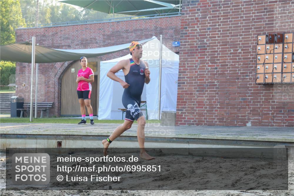 08.09.2024 - Stadtparktriathlon Luisa Fischer http://msf.ph/oto/6995851 08.09.2024 08:47:07 Schwimmen 3, 44, 78, 80 meine-sportfotos.de