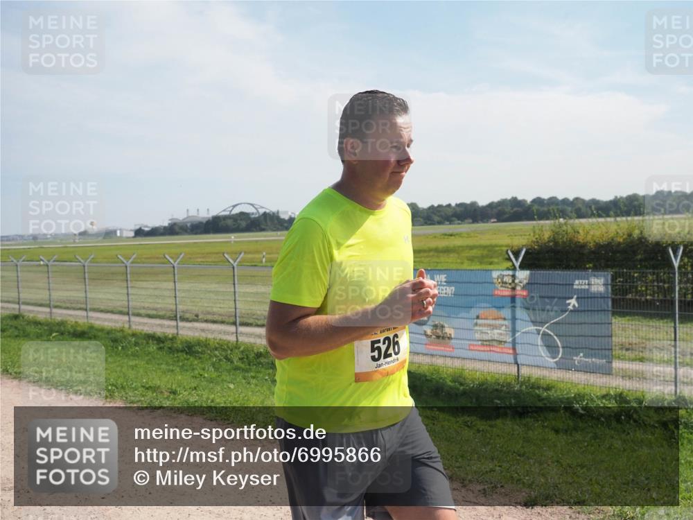 08.09.2024 - Airport Race Miley Keyser http://msf.ph/oto/6995866 08.09.2024 12:17:48 Laufen OLYMPUS, DIGITAL, CAMERA meine-sportfotos.de