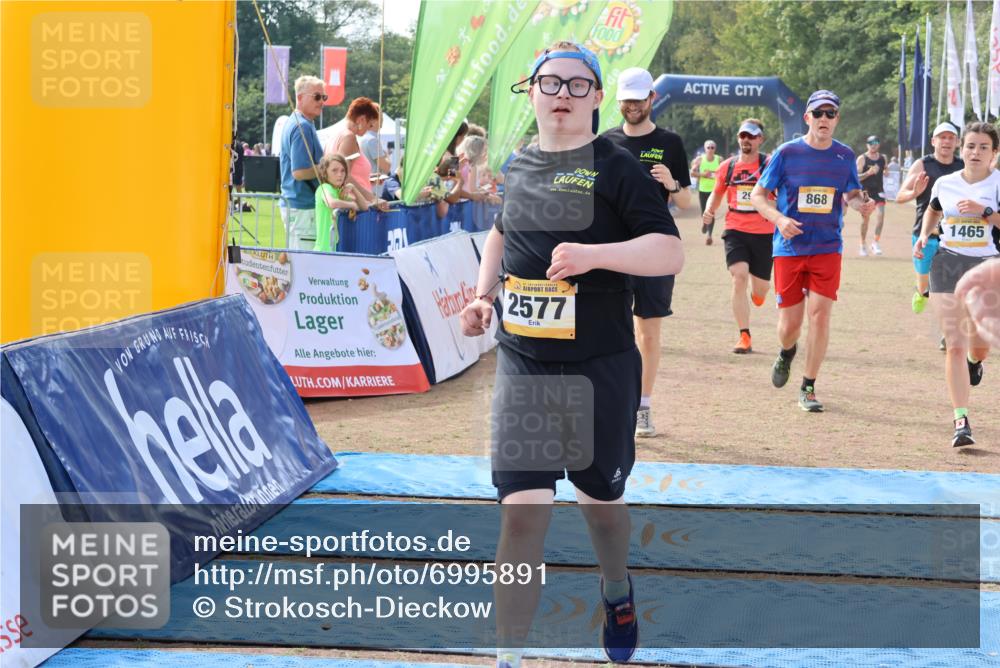 08.09.2024 - Airport Race Strokosch-Dieckow http://msf.ph/oto/6995891 08.09.2024 12:28:28 Ziel 177, 299, 759, 868, 886, 897, 1141, 1462, 1465, 2577, 3088 meine-sportfotos.de