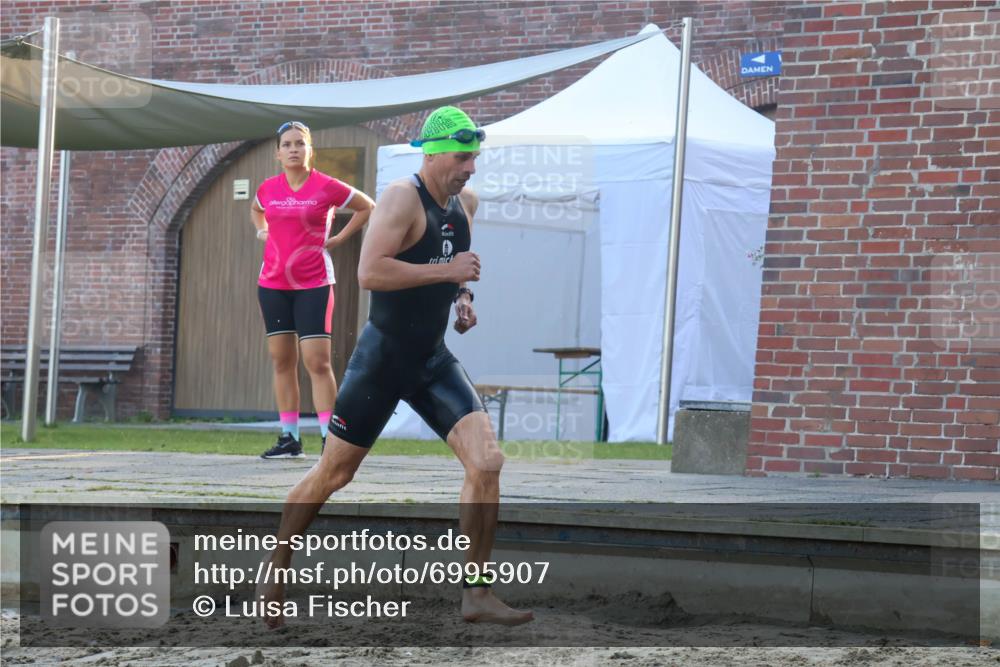 08.09.2024 - Stadtparktriathlon Luisa Fischer http://msf.ph/oto/6995907 08.09.2024 08:47:27 Schwimmen 55 meine-sportfotos.de