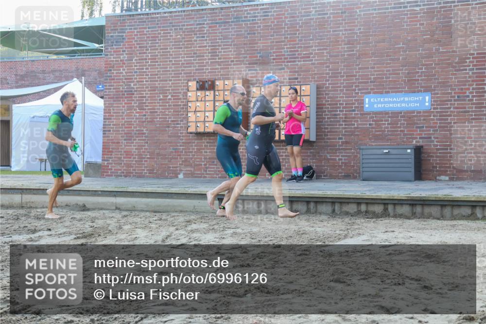 08.09.2024 - Stadtparktriathlon Luisa Fischer http://msf.ph/oto/6996126 08.09.2024 08:48:04 Schwimmen 15, 21, 23, 35, 37, 40, 54, 60, 66, 67, 72, 74, 82 meine-sportfotos.de