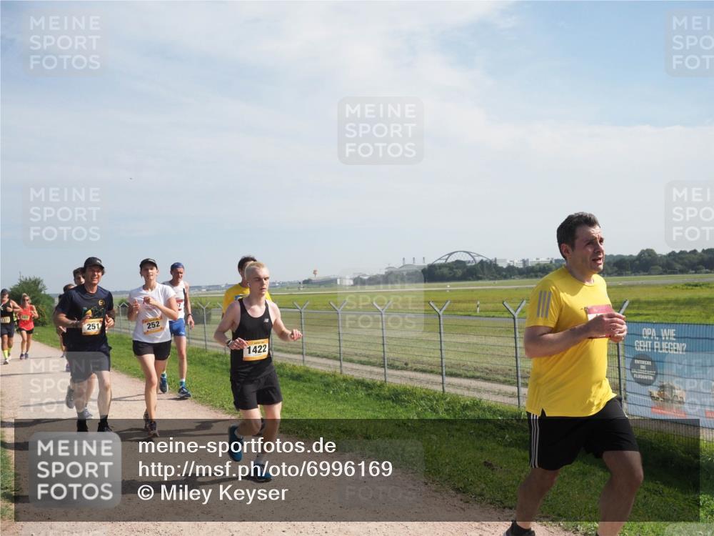 08.09.2024 - Airport Race Miley Keyser http://msf.ph/oto/6996169 08.09.2024 12:18:07 Laufen OLYMPUS, DIGITAL, CAMERA meine-sportfotos.de